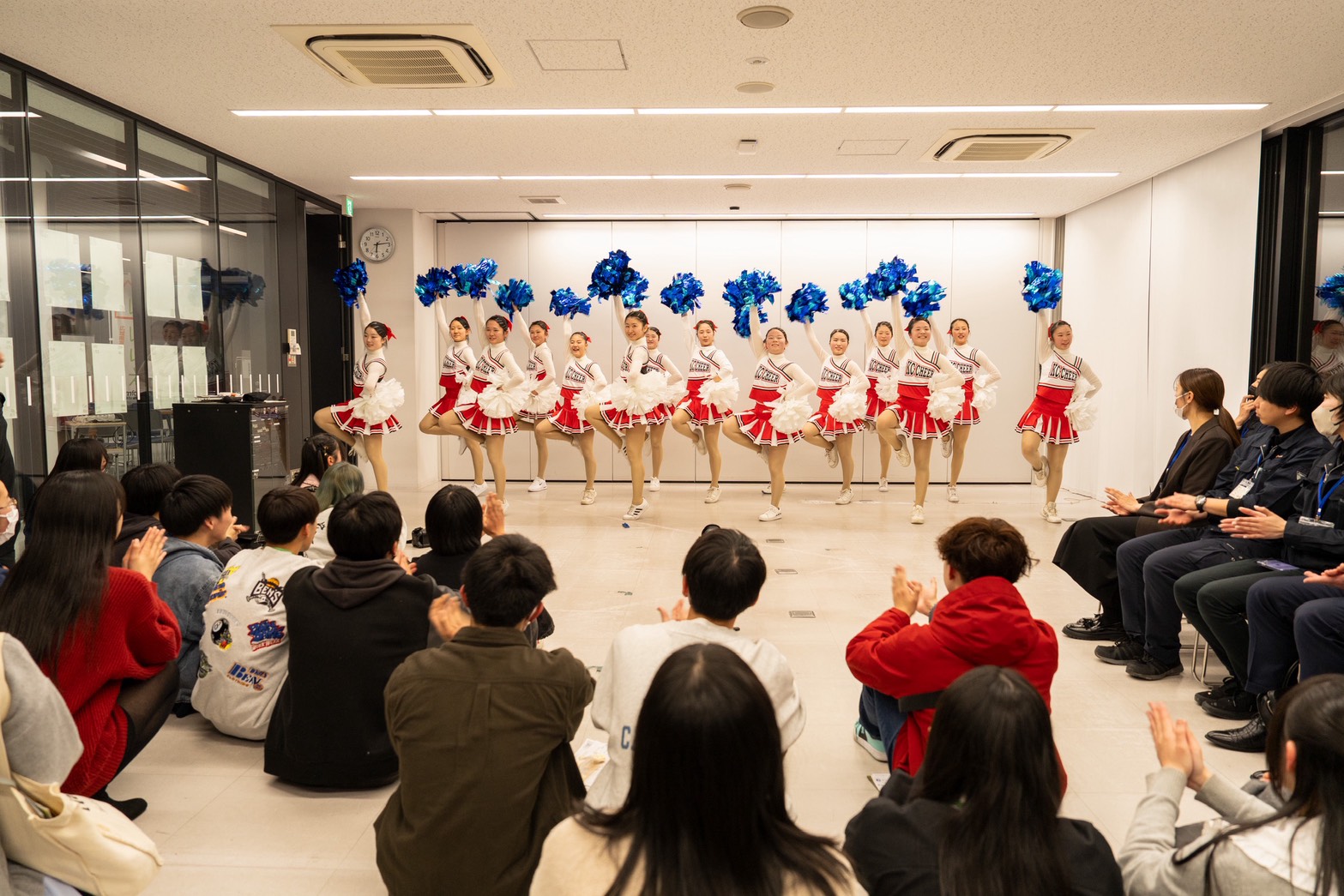 またねの様子 2